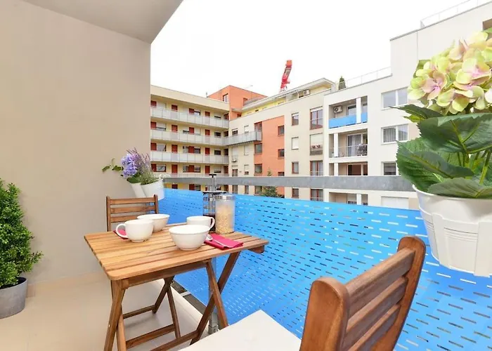 Apartment Laurel Bay