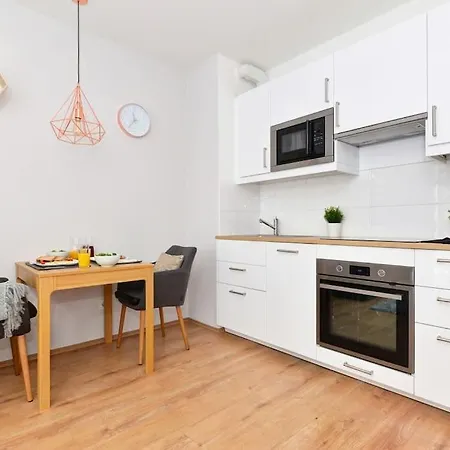 Laurel Bay בודפשט